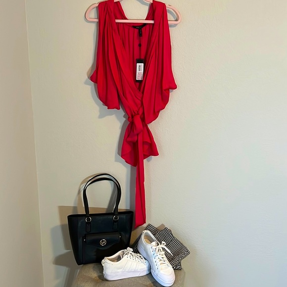 Tops - BCBG MAXAZRIA PINK TOP MEDIUM